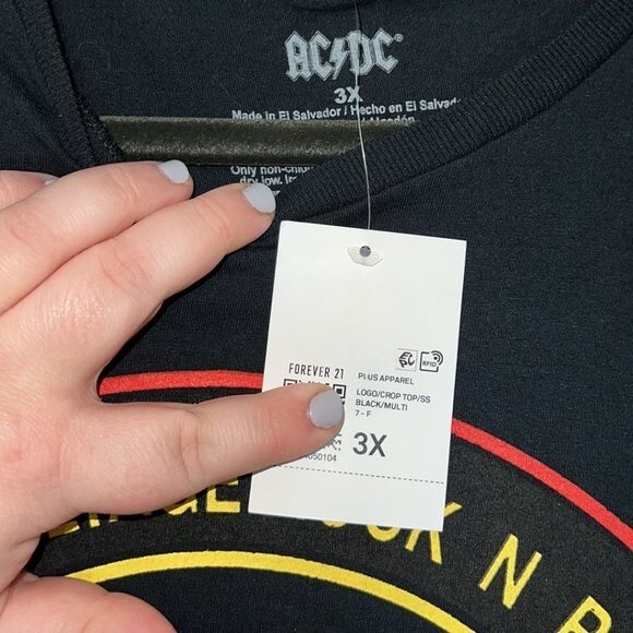 Plus Size ACDC Bleach Graphic Cropped Tee | 3X NWT - Picture 3 of 11